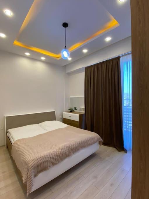 Apartment In The Center Tbilisi Exteriör bild