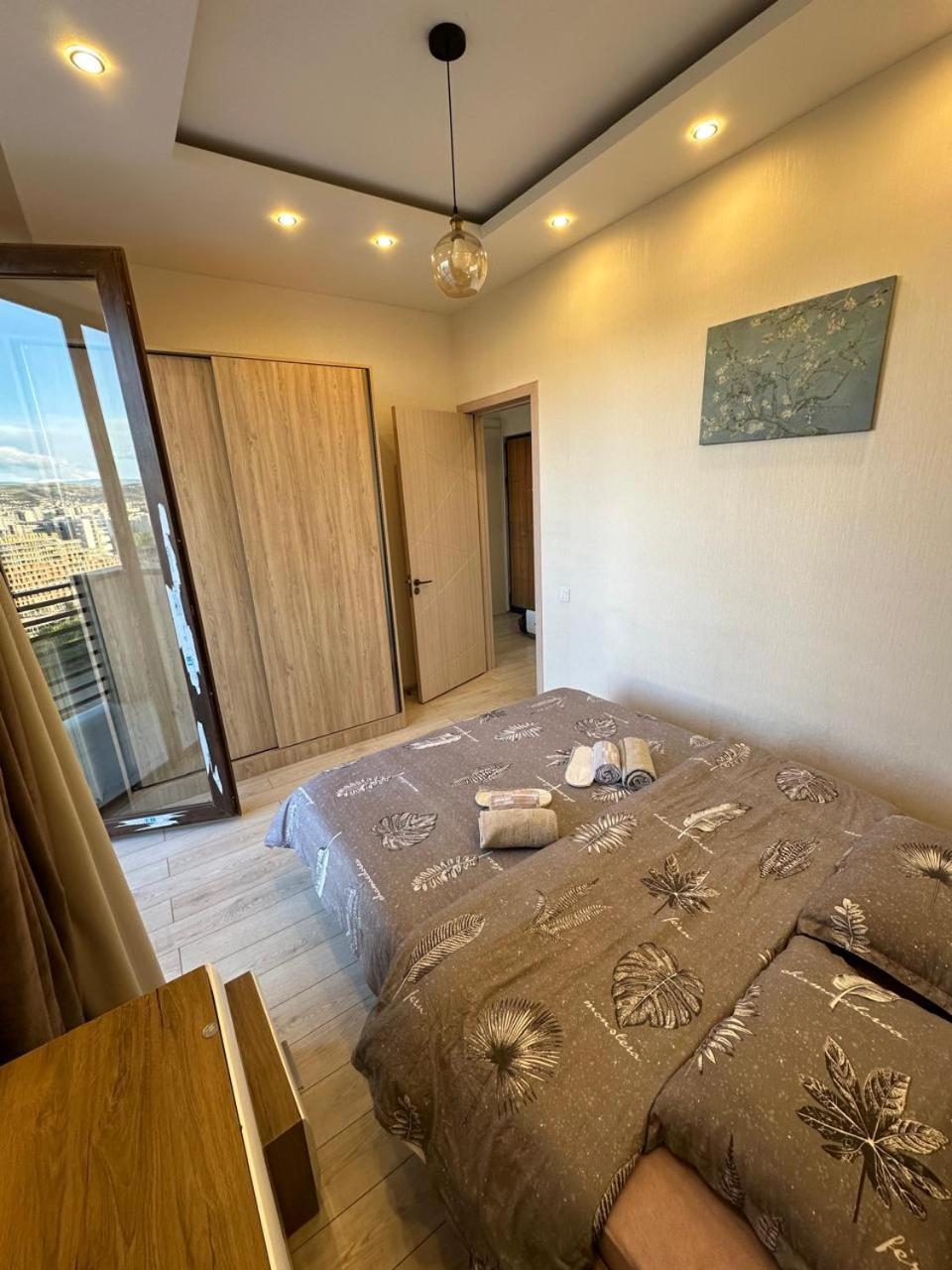 Apartment In The Center Tbilisi Exteriör bild